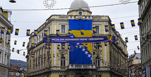 Bosna Hersek bağımsızlığının 33. yılını kutluyor