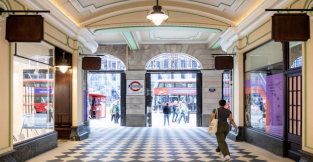 Londra'da Edwardian Victoria İstasyonu Pasajı art deco özellikleriyle dikkat çekiyor