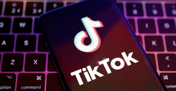 İngiltere, TikTok'a çocukların verilerini kullanması nedeniyle soruşturma başlattı