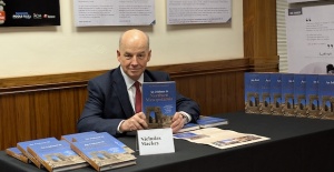 Yılın Belgesel Fotoğrafçısı adayı Nicholas Mackey, Londra'da Göbeklitepe ve Karahan Tepe'yi anlattı